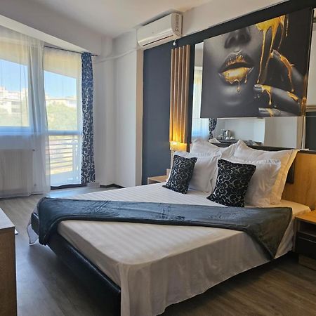 Theline Hotel Bukarest Eksteriør billede