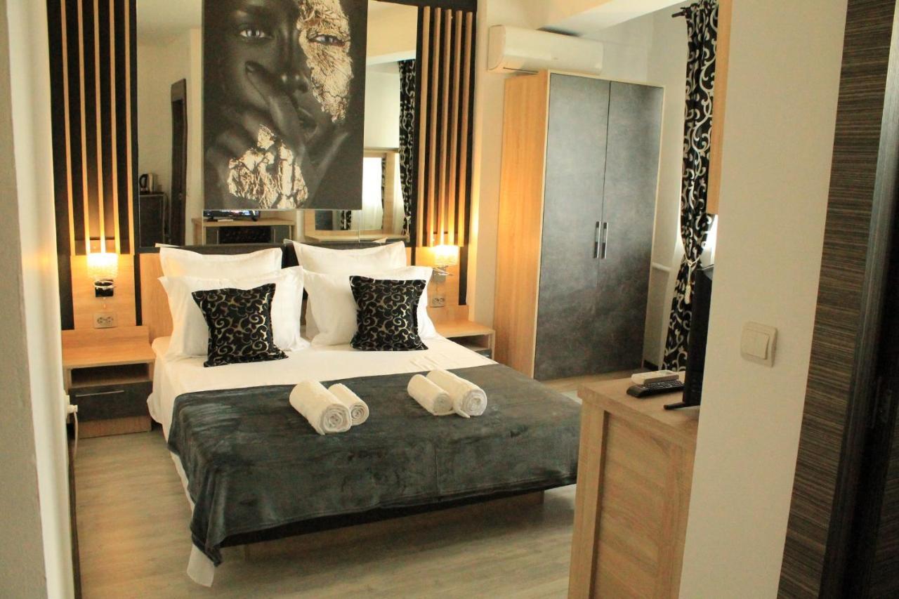 Theline Hotel Bukarest Eksteriør billede