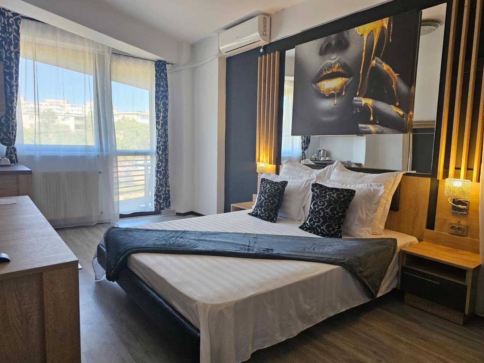 Theline Hotel Bukarest Eksteriør billede