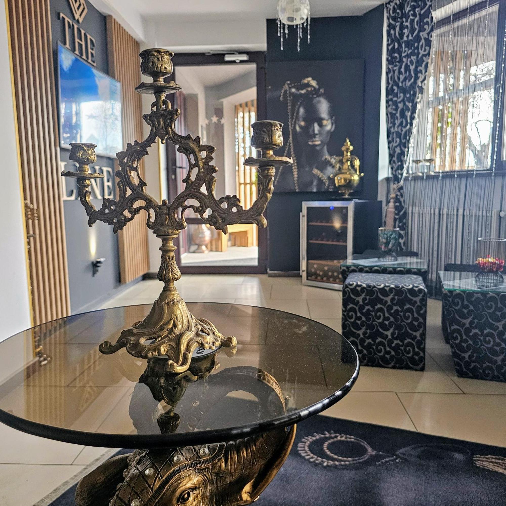 Theline Hotel Bukarest Eksteriør billede