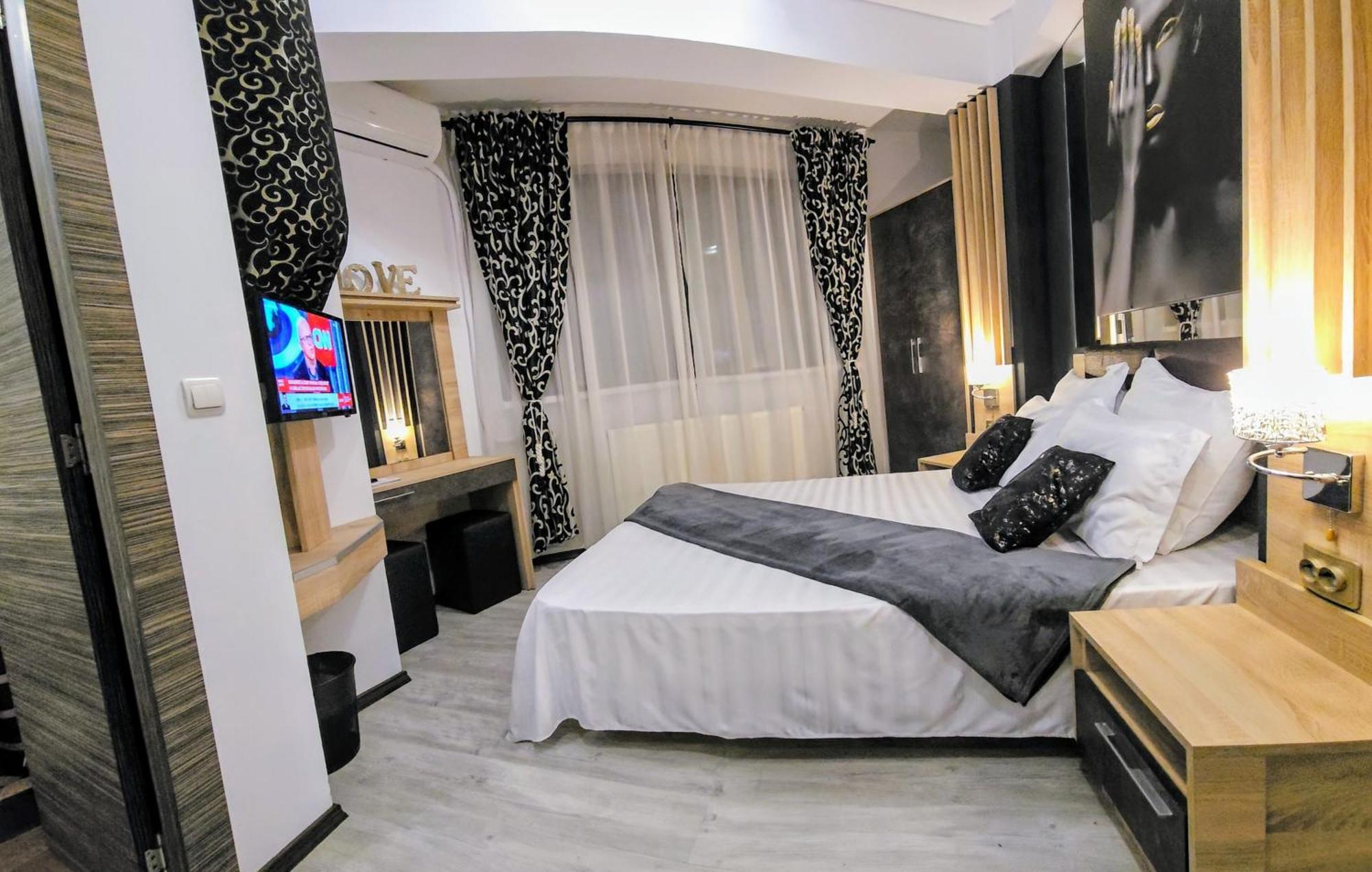 Theline Hotel Bukarest Eksteriør billede